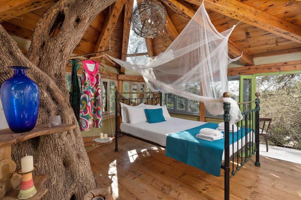 Margaritis'S Treehouse Villa Paramonas  Bagian luar foto