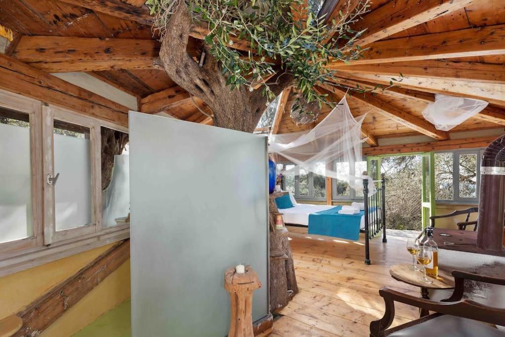Margaritis'S Treehouse Villa Paramonas  Bagian luar foto